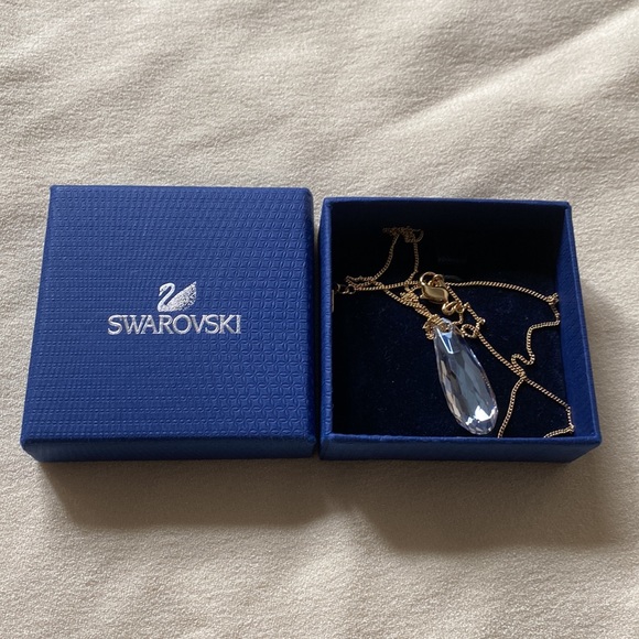 Swarovski Teardrop Gold Necklace - Picture 8 of 8